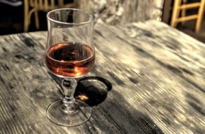 Cognac vs Whiskey vs Brandy: A Connoisseur's Dilemma 3 Cognac vs Whiskey vs Brandy: A Connoisseur’s Dilemma
