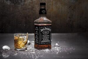 Jack Daniels vs Gentleman Jack: Whiskey Quality Unveiled 2 Jack Daniels vs Gentleman Jack: Whiskey Quality Unveiled