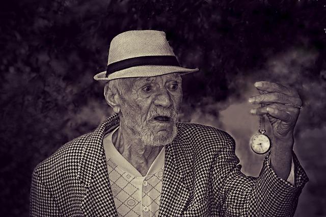 $40 Elegance: Best Whiskey Under $40 Bliss! 3 2. Age-Defying Aromas: Unraveling the Richness of Sub-$40 Whiskey Selections