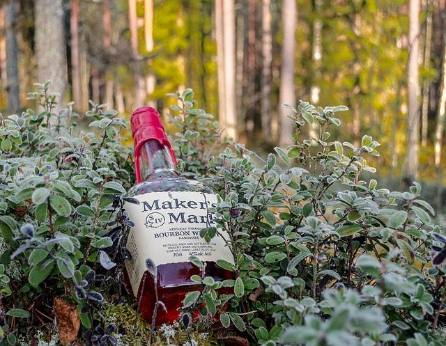 1.‌ A Tale of Tradition: Exploring the Distinctive Heritage of Maker's Mark and ‌Templeton Rye