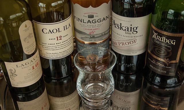 Best Alternatives to Lagavulin 16: Islay Exploration 3 Exploring Lesser-Known Islay Distilleries